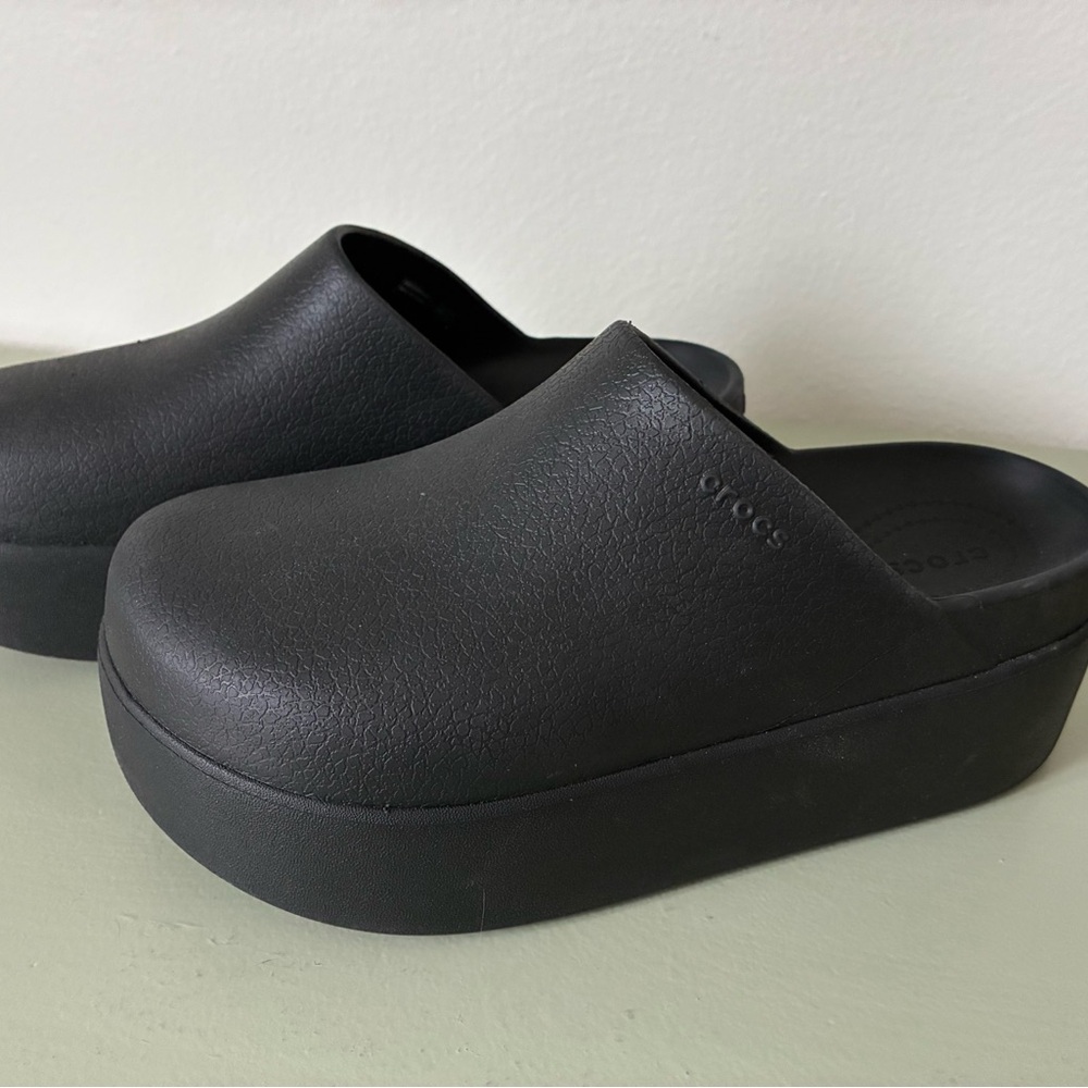CROCS Black Platform Clog Mule - Picture 3 of 5